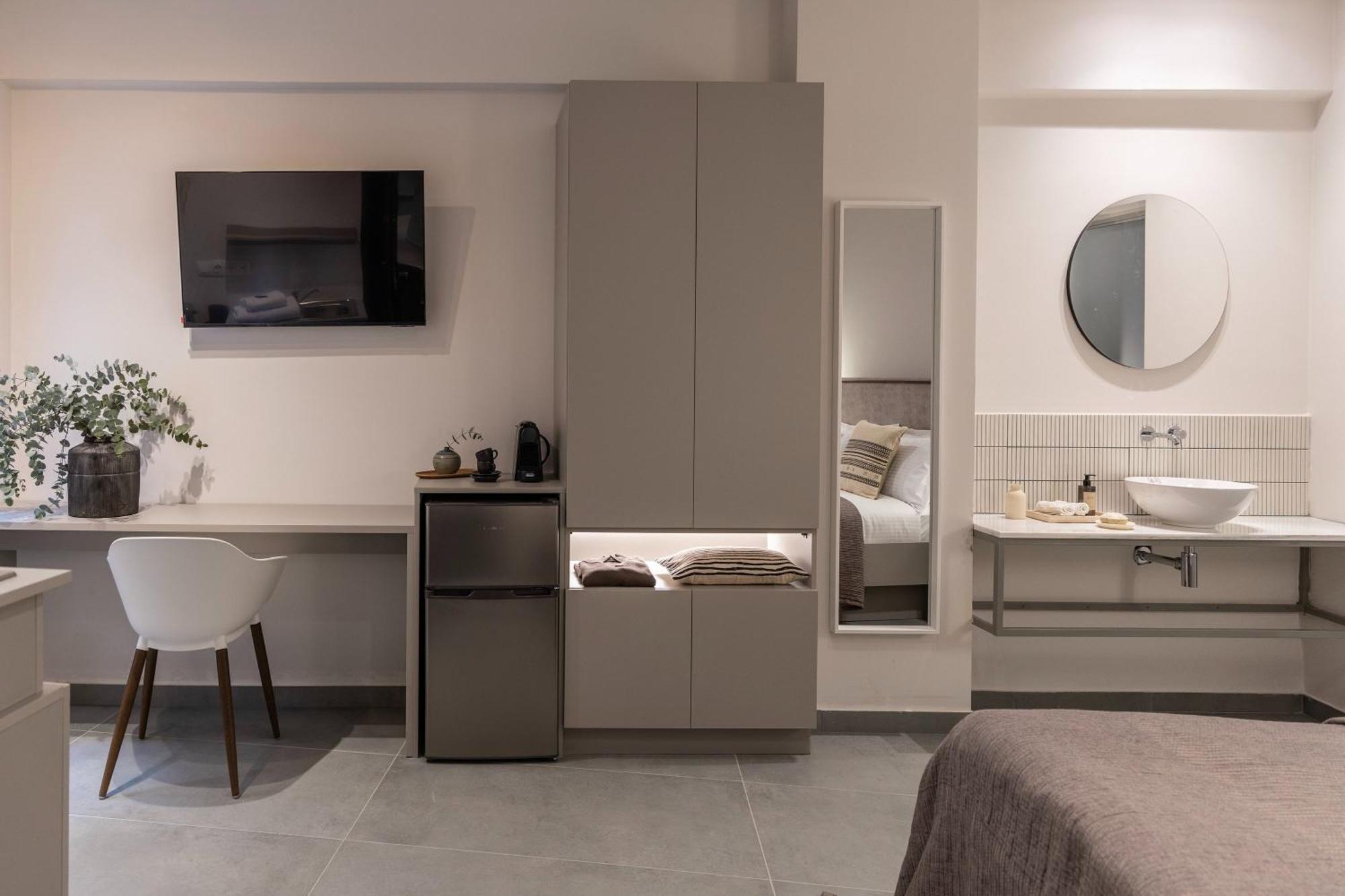 Celestial Athens Suites At Praxitelous エクステリア 写真