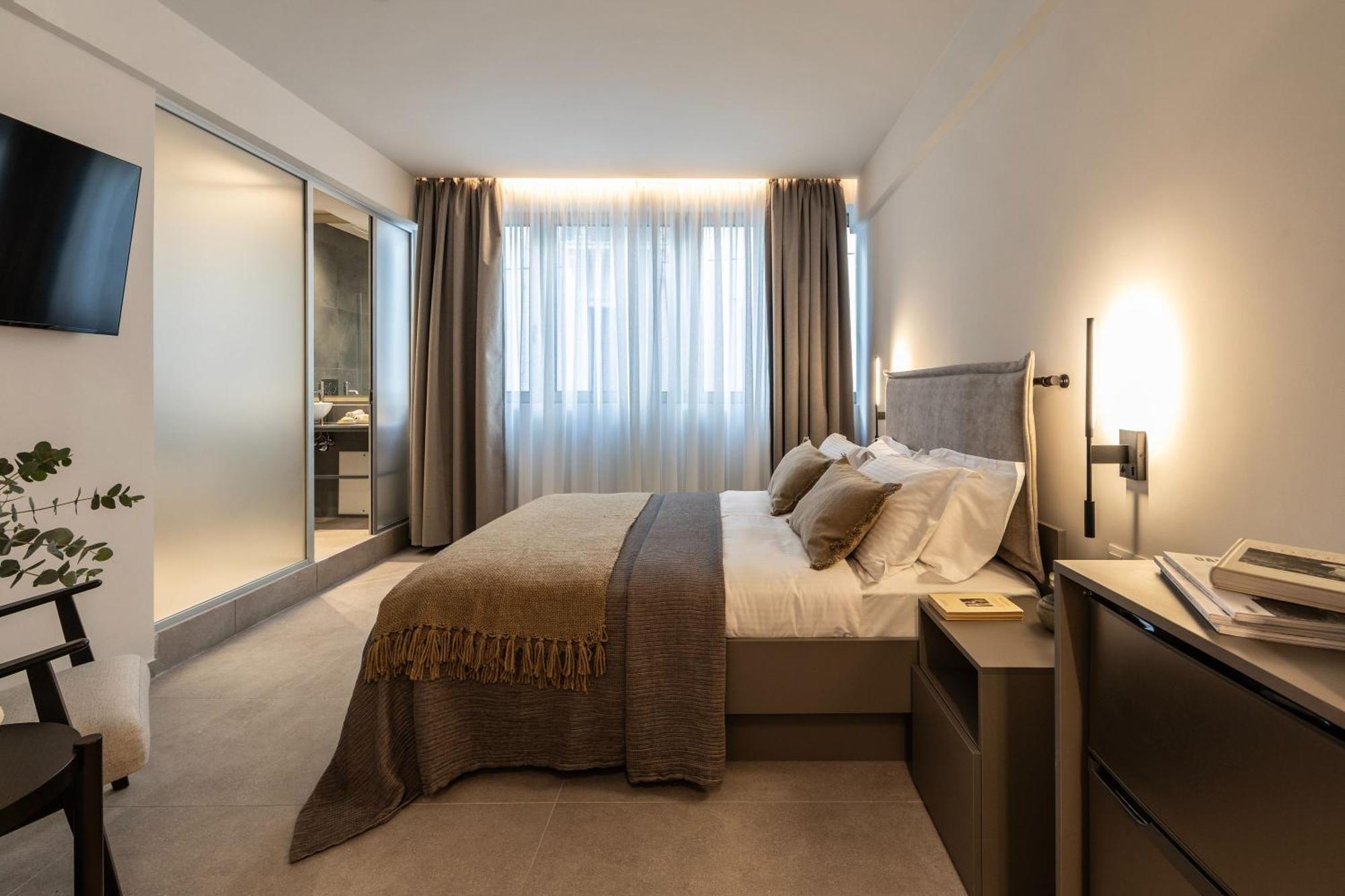 Celestial Athens Suites At Praxitelous エクステリア 写真