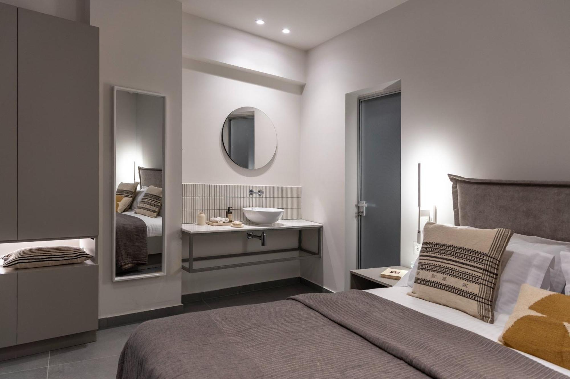 Celestial Athens Suites At Praxitelous エクステリア 写真