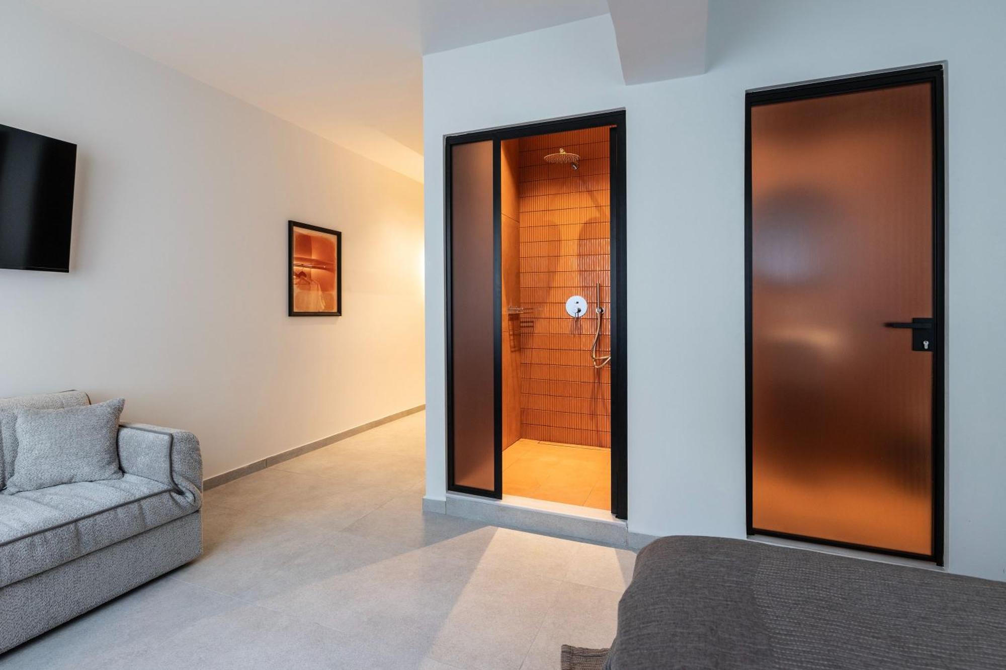 Celestial Athens Suites At Praxitelous エクステリア 写真