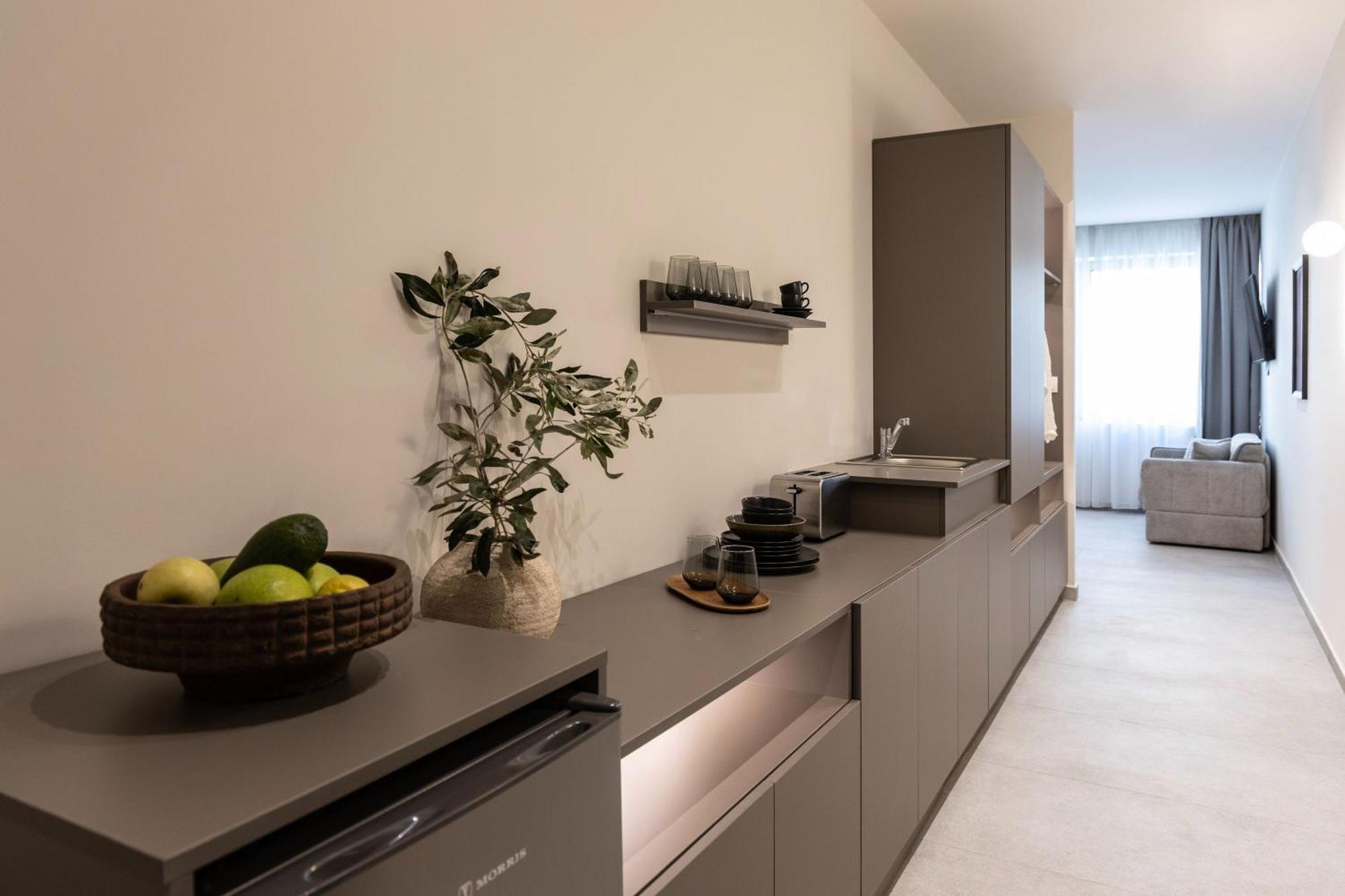 Celestial Athens Suites At Praxitelous エクステリア 写真