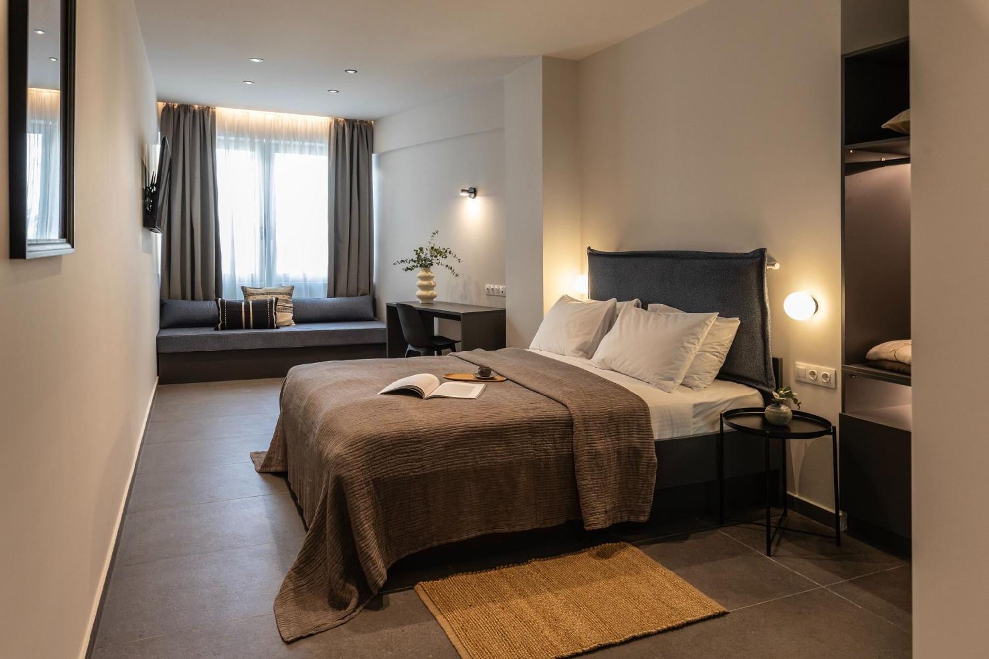 Celestial Athens Suites At Praxitelous エクステリア 写真